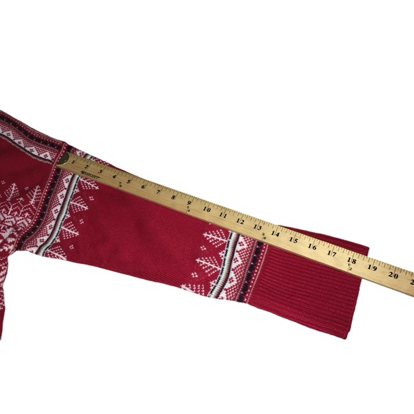 Tommy Hilfiger Red and White Patterned Sweater - Picture 6 of 14